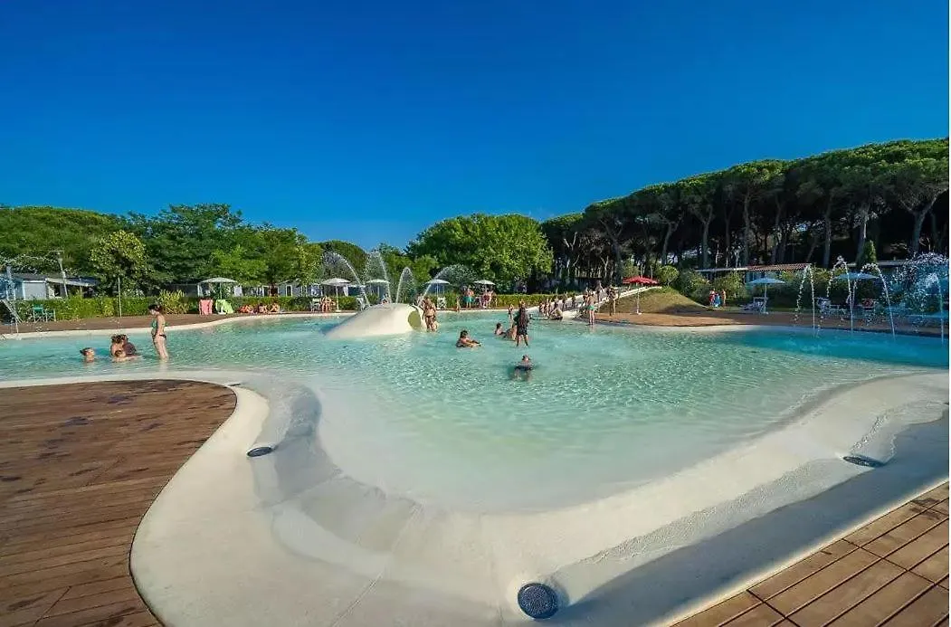 Vacanceselect Mobil Homes - Camping Pineta Sul Mare Camping Village Cesenatico Campsite